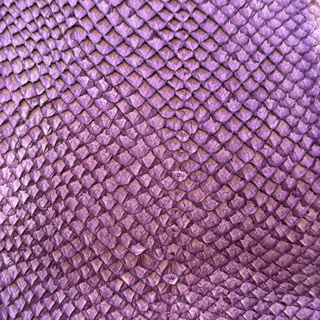 Cuir de saumon – Collection Soleil & Terre | Tannage végétal mimosa – Cuir marin France