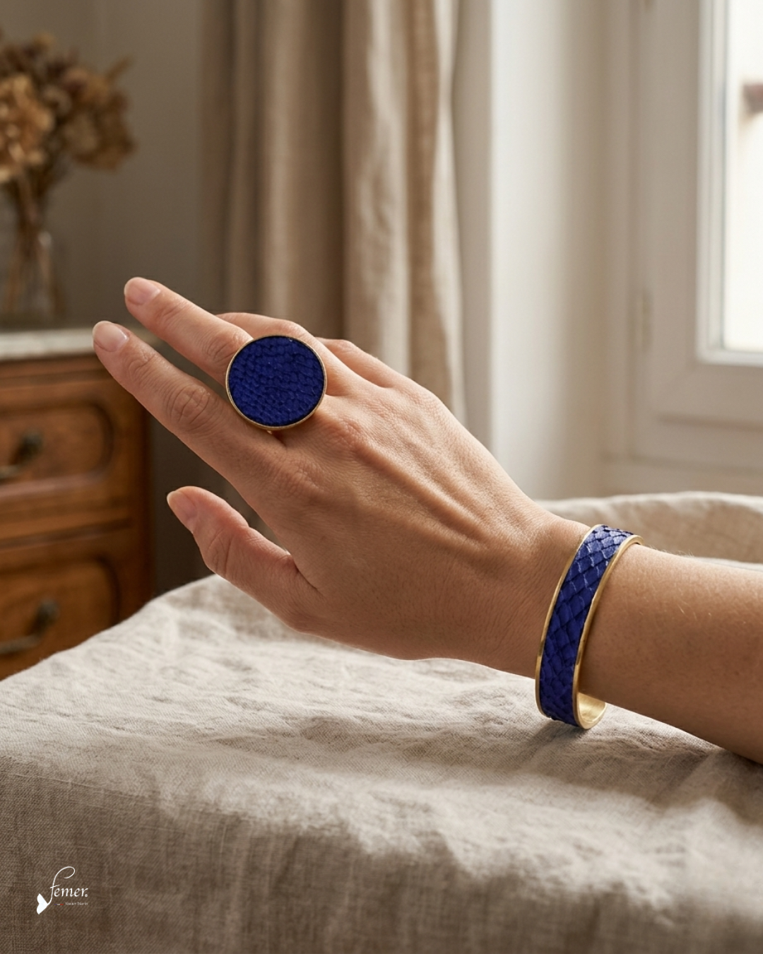 Bague Cuir Marin Bleu Ultramarin Dorée Or Fin 24K - Pièce d'Archives