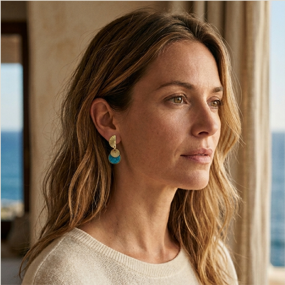 Boucles d’oreilles CLOUS modèle Salie Sud – cuir marin turquoise