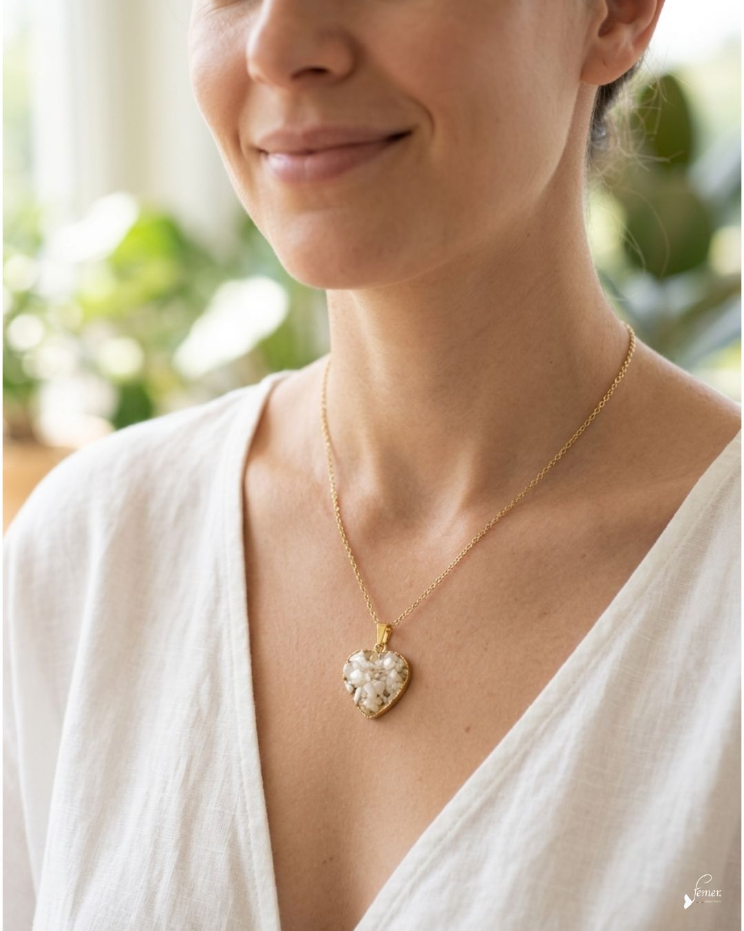 Collier Inox doré Médaillon Cœur – Coquilles d'Huîtres