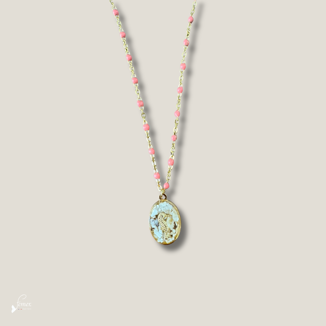 Collier Hippocampe Ostréalithe® | Bijou marin fait main – Fémer Atelier