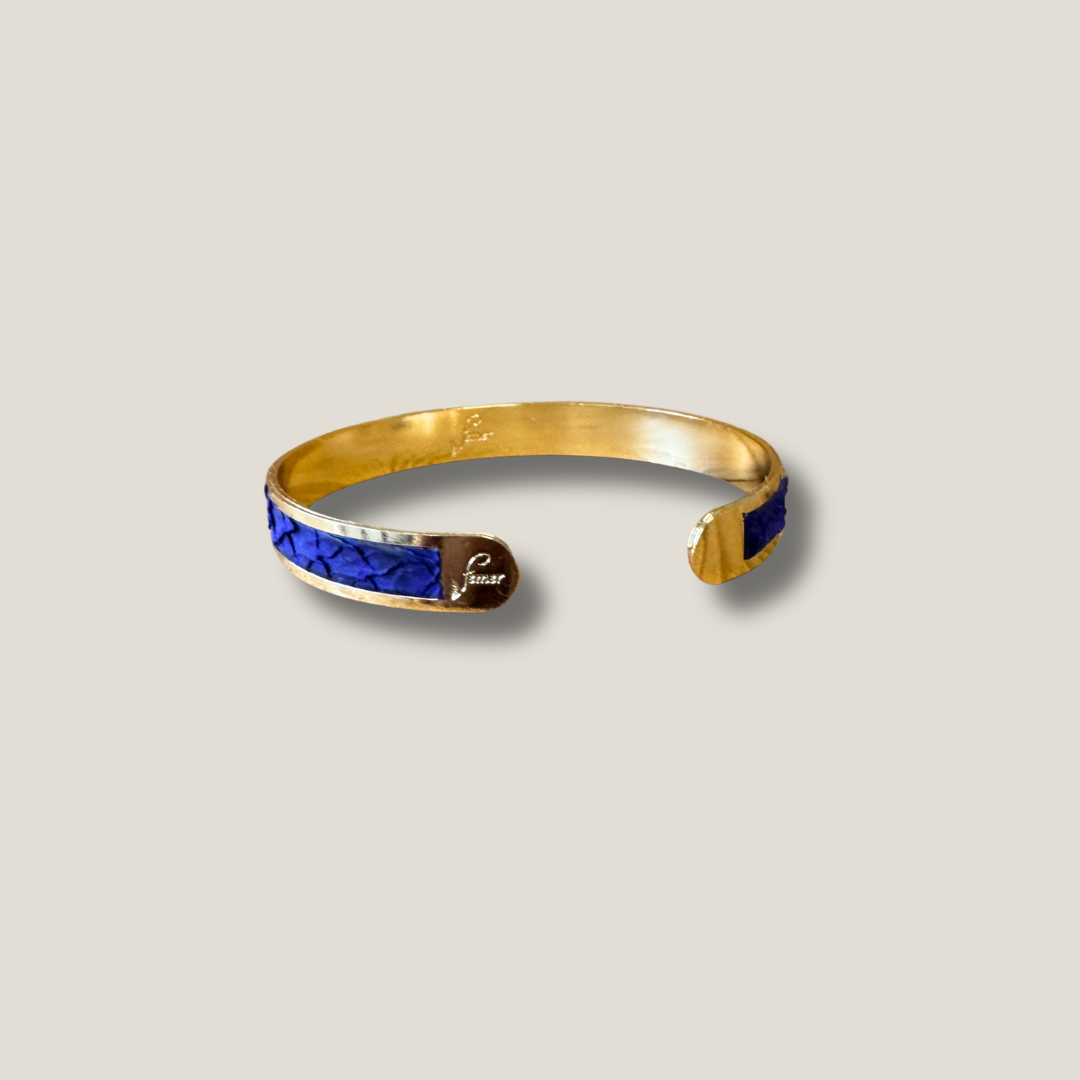 Bracelet BA – jonc réglable en cuir marin Bleu Ultramarin & acier inoxydable doré, fabriqué en France