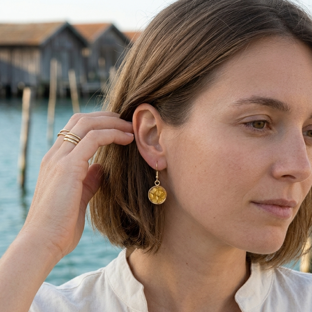 Boucles d'oreilles Grain de Sable Ocre – inox