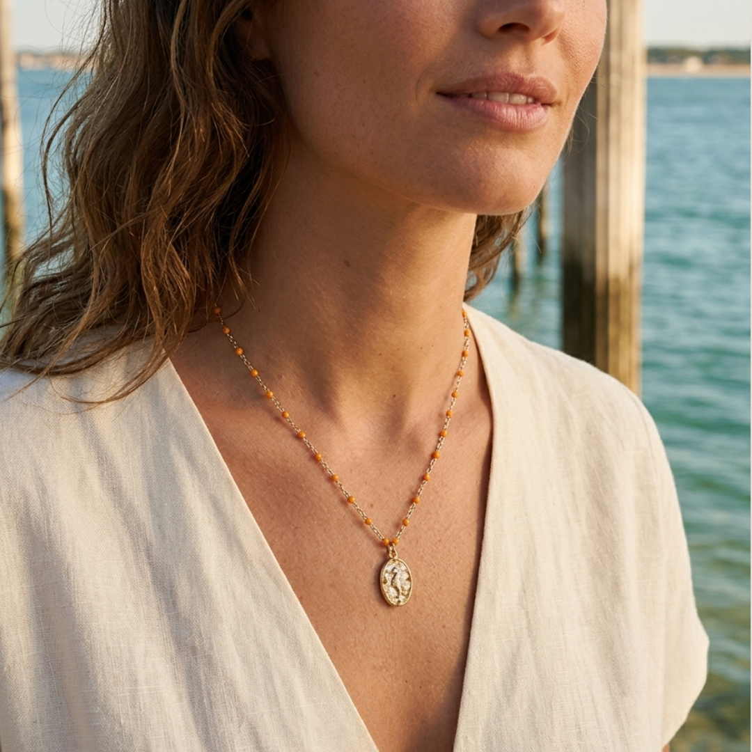 Collier Hippocampe Ostréalithe® | Bijou marin fait main – Fémer Atelier