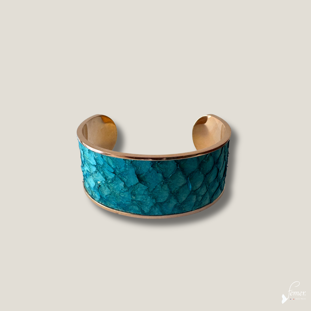 Manchette 30 mm cuir de bar ou de mulet du bassin d'Arcachon – Collection Bleu Azur
